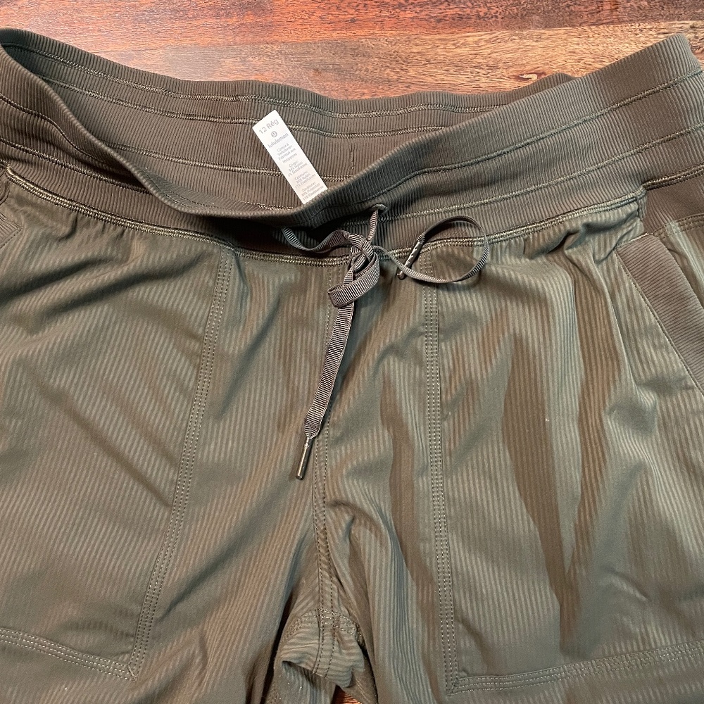 Lululemon Womens Pants Sz12